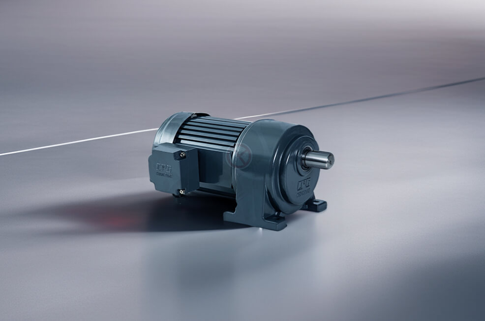 卧式附三相缩框铝-铁壳（刹车）马达减速机